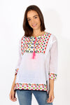 Blusa con Bordado en Punto de Cruz en Multicolor