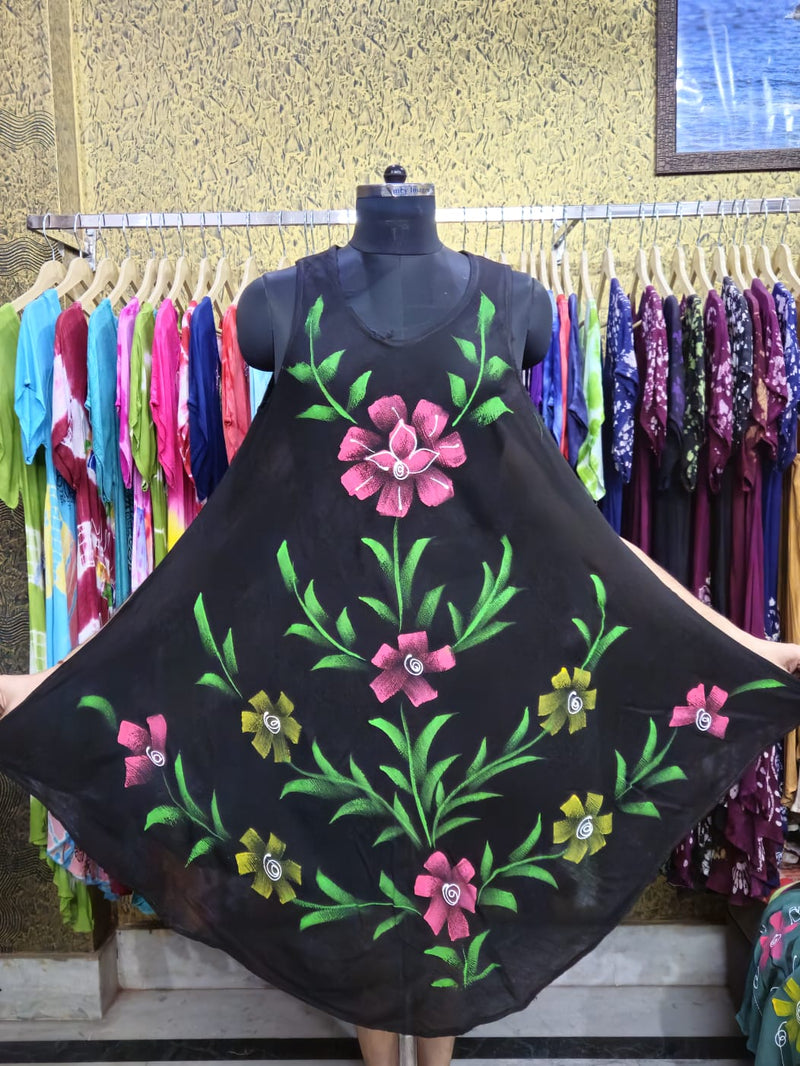 Bata Estampada Por Pieza Con Detalles Bordados